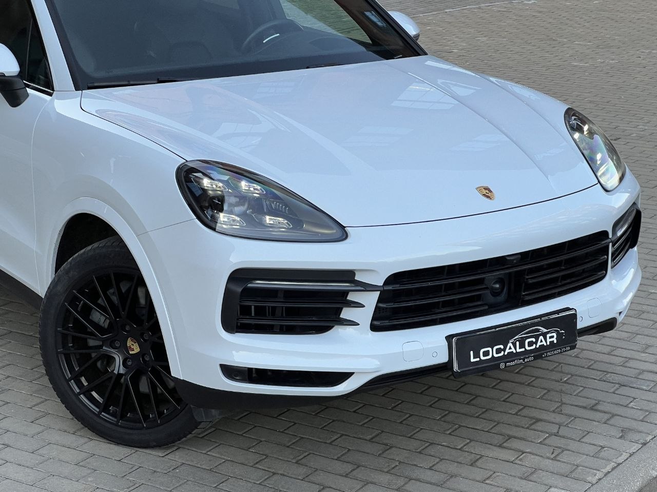https://leocars-rental.ru/media/car_photos/5a9084e0b2864dcba0eb/CS2.jpg