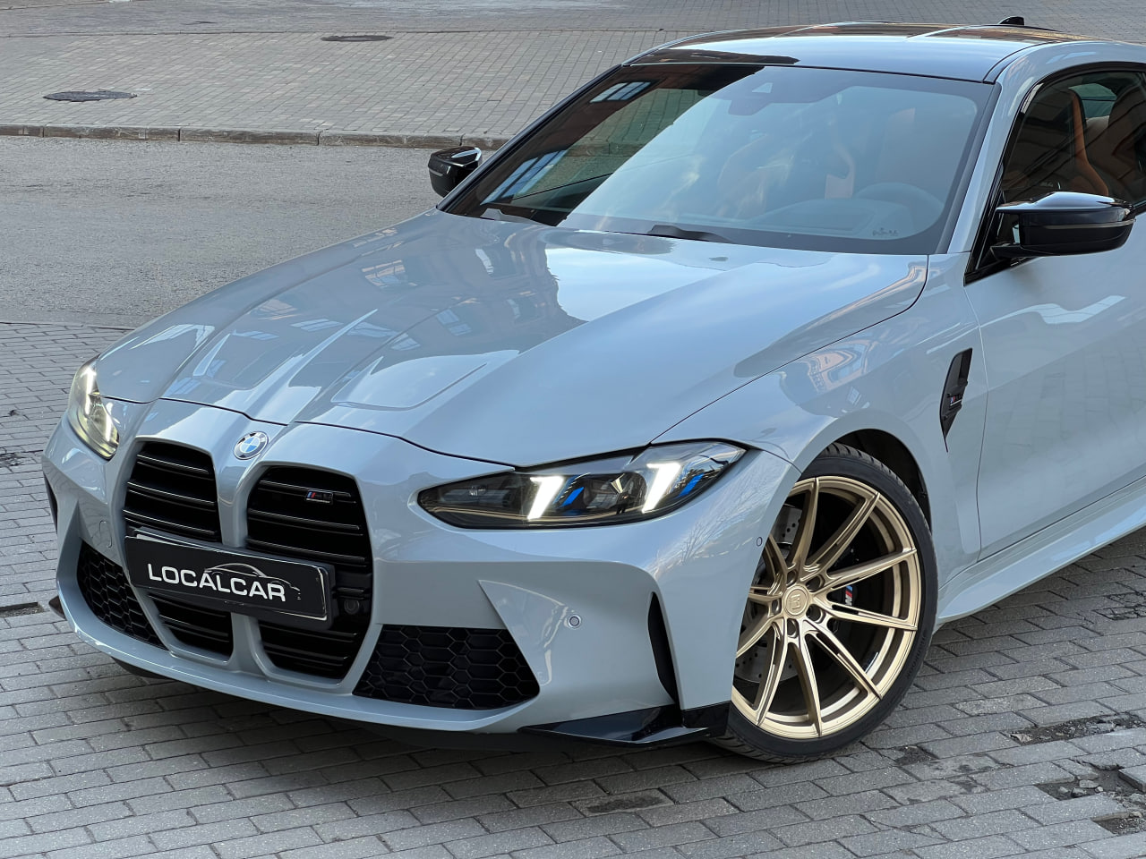 https://leocars-rental.ru/media/car_photos/88456149e3b14d3eb19b/photo_2026-04-04_22-59-33.jpg