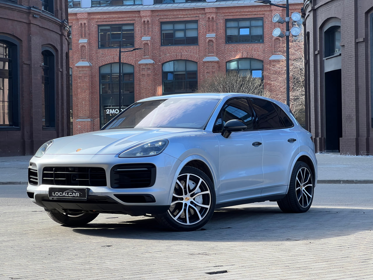 https://leocars-rental.ru/media/car_photos/ac656f8e7b234179b130/photo_2026-04-04_23-15-07.jpg