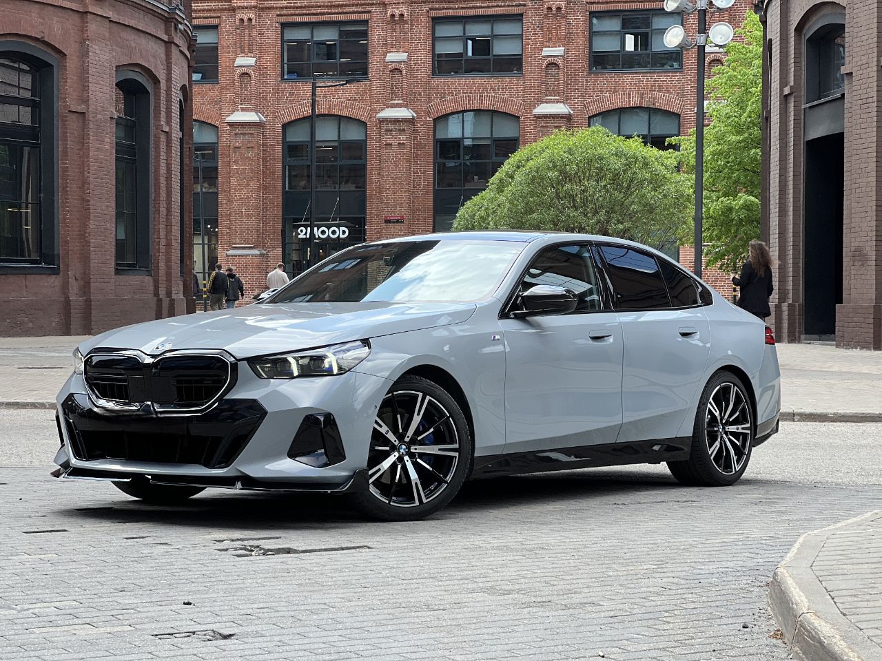 BMW M530i G60
