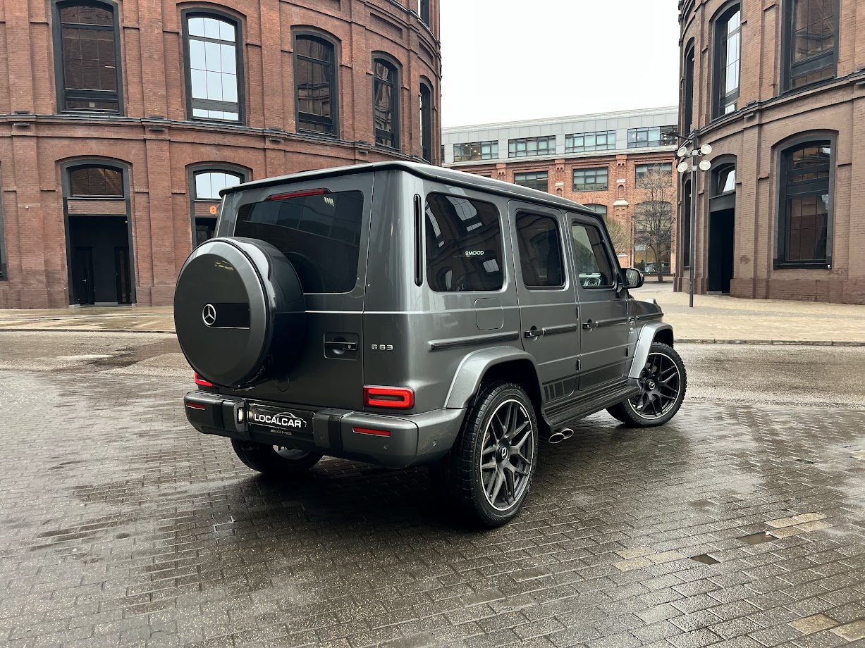 https://leocars-rental.ru/media/car_photos/fa8d2e06c1fb4a538758/АрмаГ2.jpg